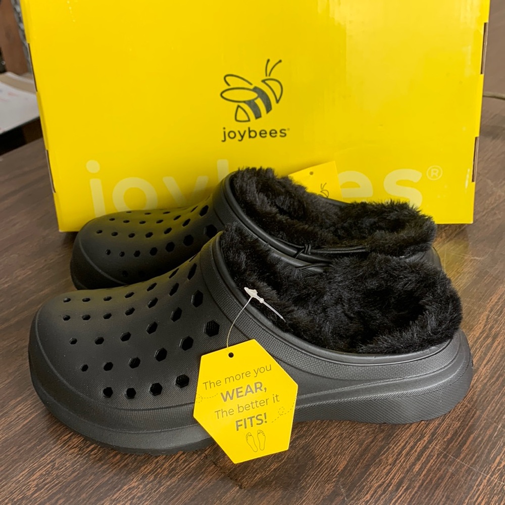 NWT Women’s Joybees Cozy Clog Black Indoor Outdoor Removable Liner
